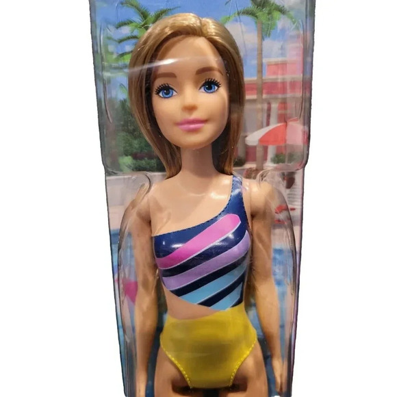 Barbie Water Play Wearing Swimsuit 11" Doll with Light Brown Hair - Brand New - Picture 1 of 6